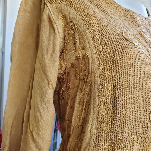 Vintage Gold Star 100% Rayon Embroidered Pleated Gold &Cheetah Print Midi Dress - Picture 7 of 14